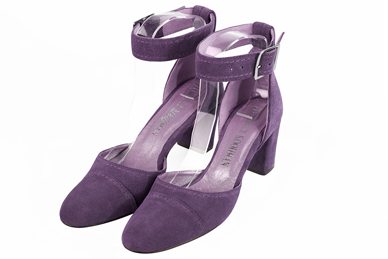 Amethyst purple women's open side shoes, with a strap around the ankle. Round toe. Medium block heels. Front view - Florence KOOIJMAN